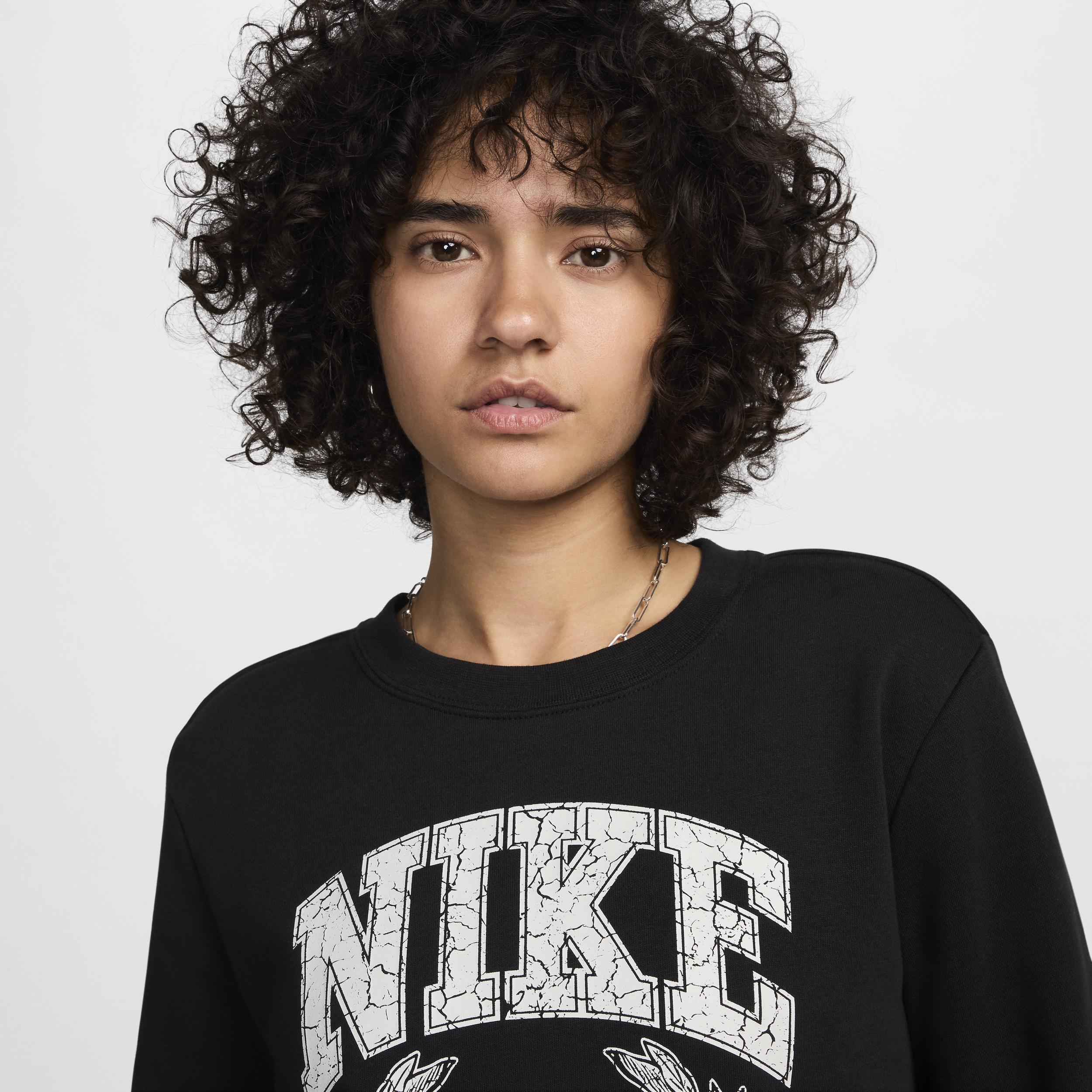 Womens Nike Sportswear Club Fleece Crew-Neck Sweatshirt Product Image