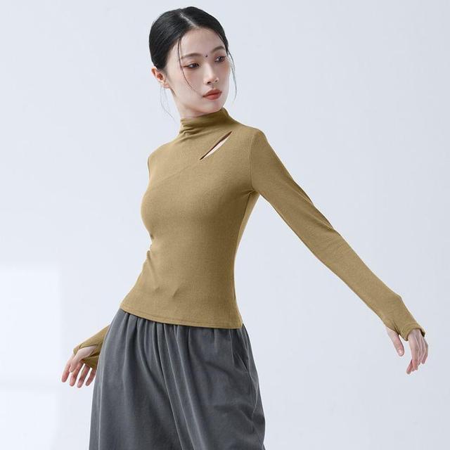 Long-Sleeve Mock Neck Plain Cutout T-Shirt Product Image