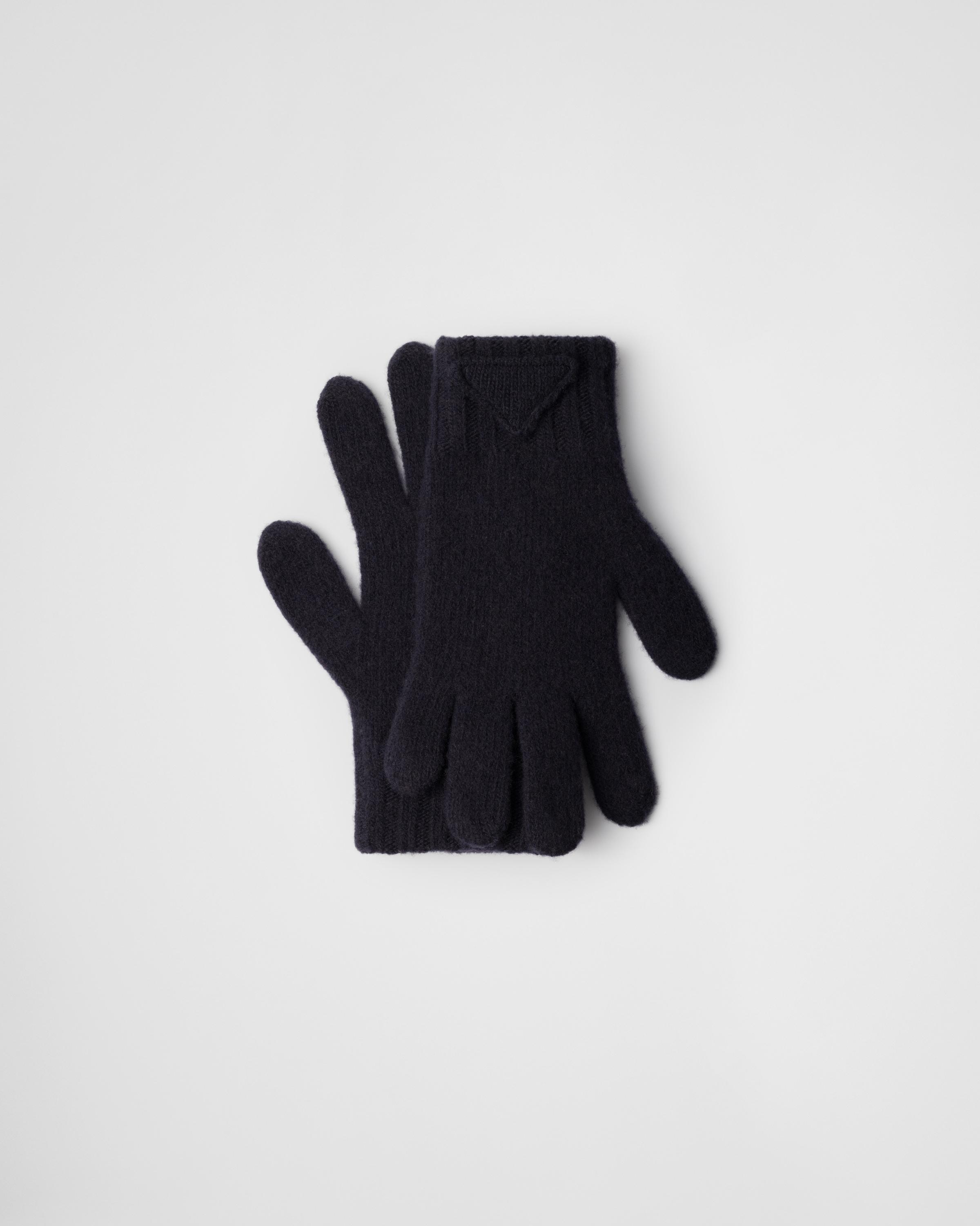 Wool gloves Product Image