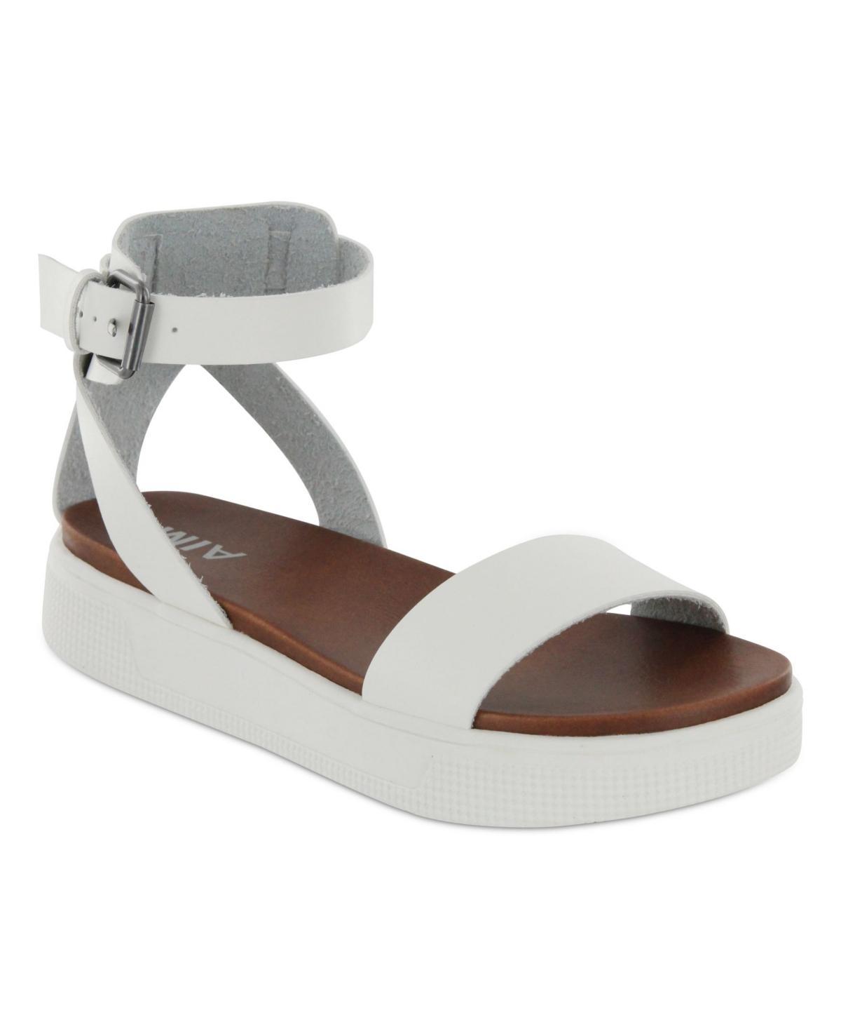 Mia Womens Ellen Round Toe Sandals Product Image