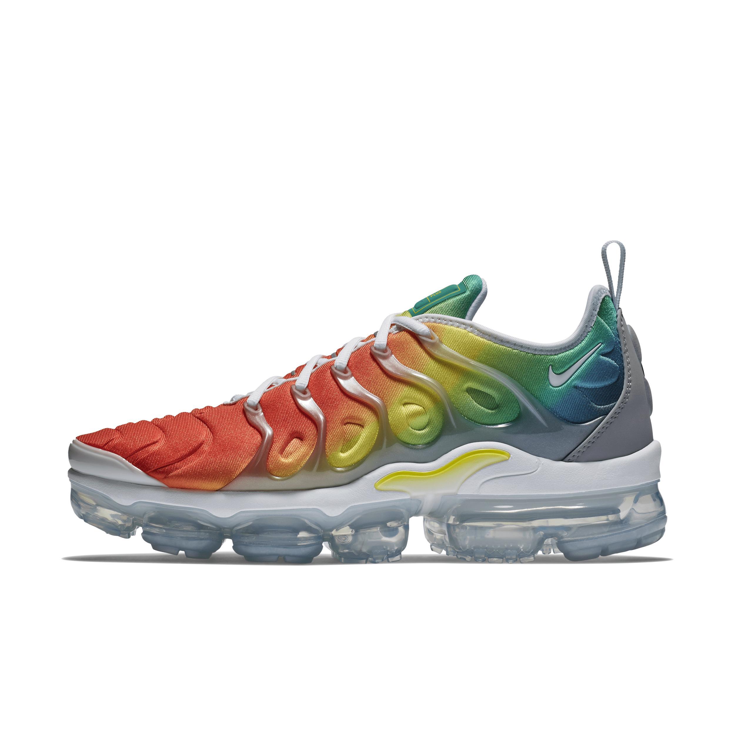 Nike Mens Air VaporMax Plus Shoes Product Image