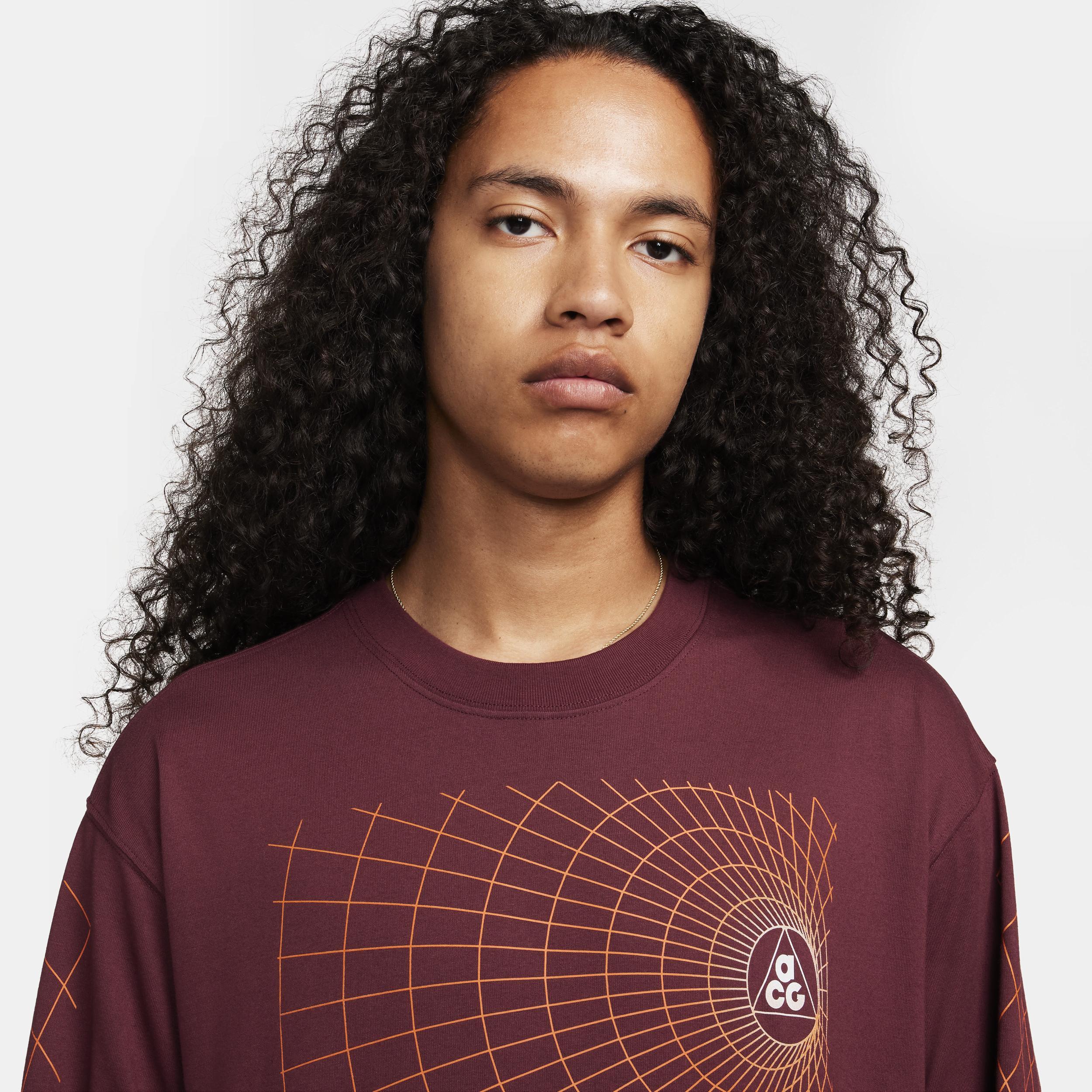 Men's Nike ACG "Manhole" Long-Sleeve T-Shirt Product Image