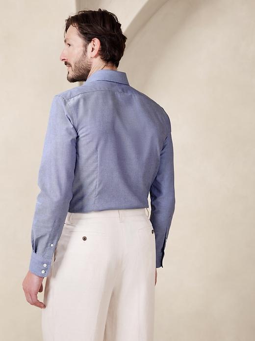 Slim Wrinkle-Resistant Dress Shirt Product Image