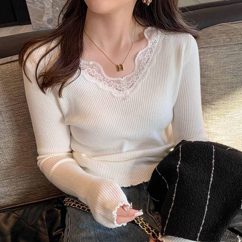 Lace-Trim V-Neck Ribbed-Knit Top Product Image