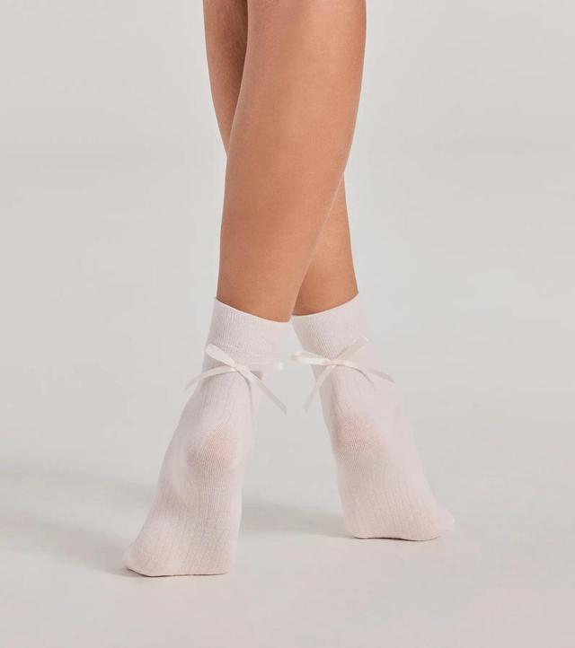 Oh-So-Adorable Bow Detail Socks Product Image