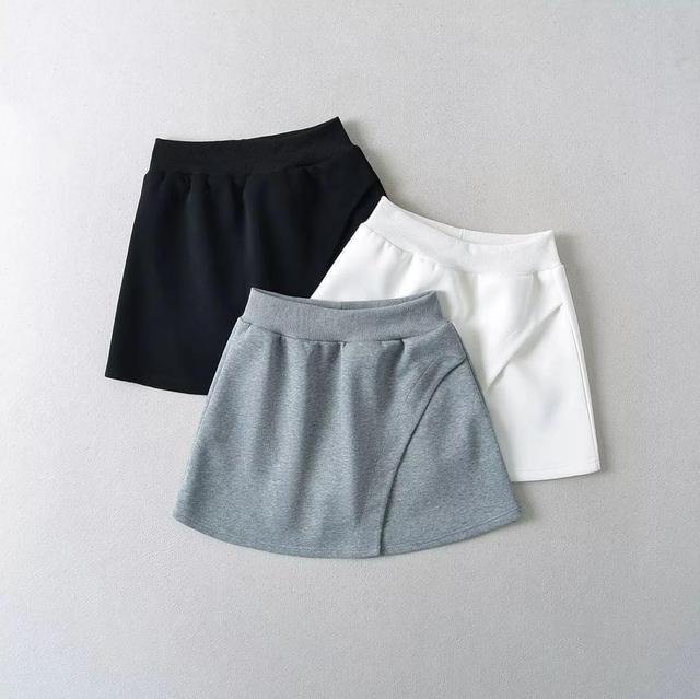 Crew Neck Plain Sweatshirt / Elastic Waist Panel Mini A-Line Skirt Product Image