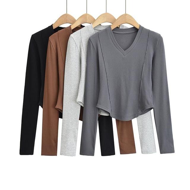 Long Sleeve V Neck Plain Cropped Tee Product Image