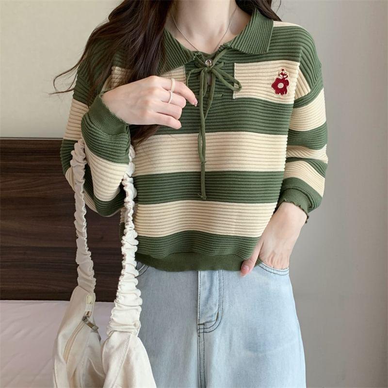 Collar Two Tone Lace-Up Sweater Product Image