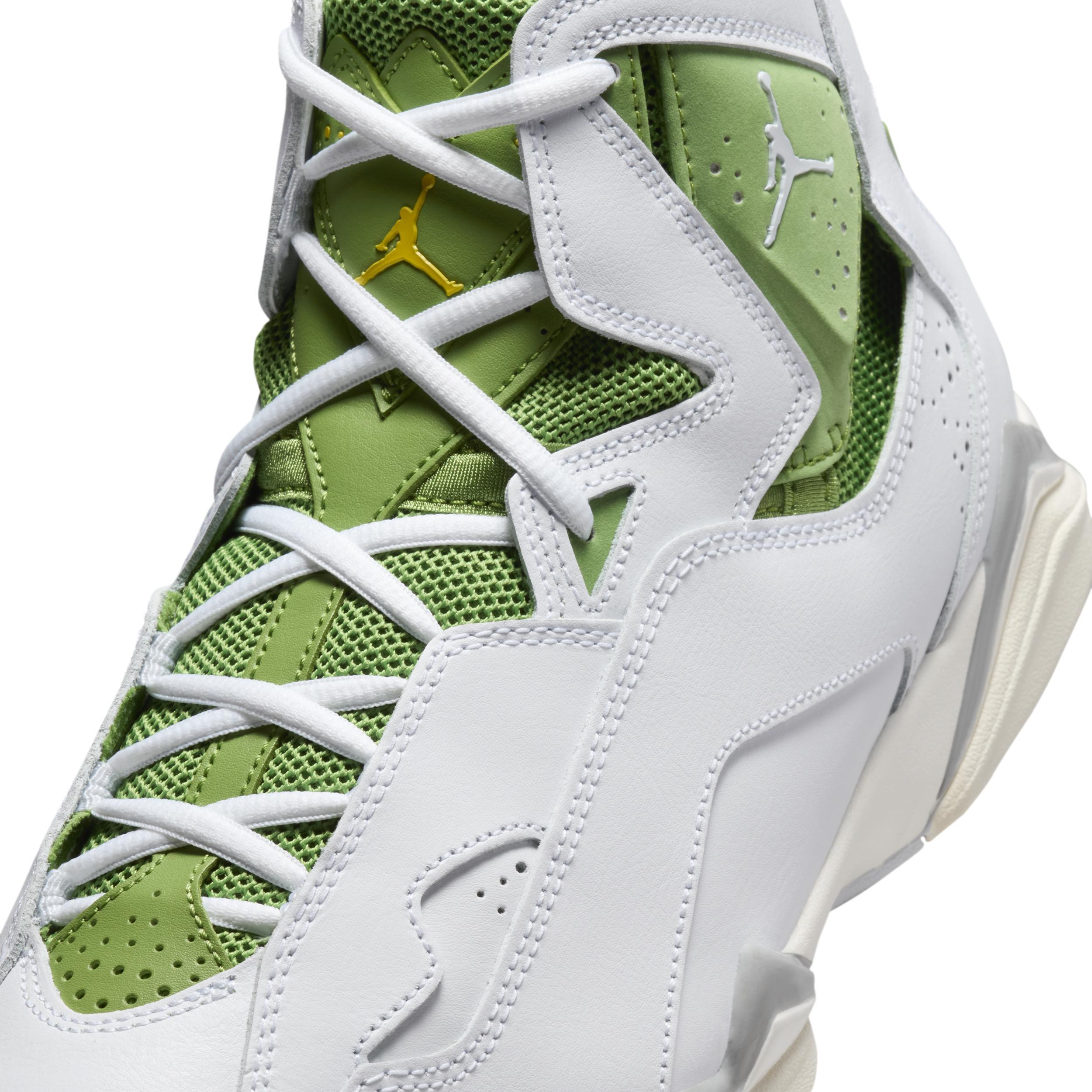 Men's Jordan True Flight Shoes Product Image