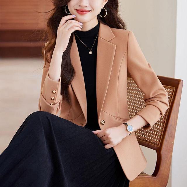 Notch Lapel Plain Single-Button Blazer Product Image