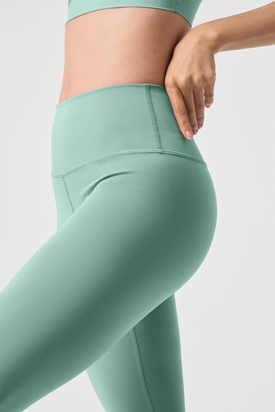 7/8 High-Waist Airlift Legging - Botanical Green Female Product Image