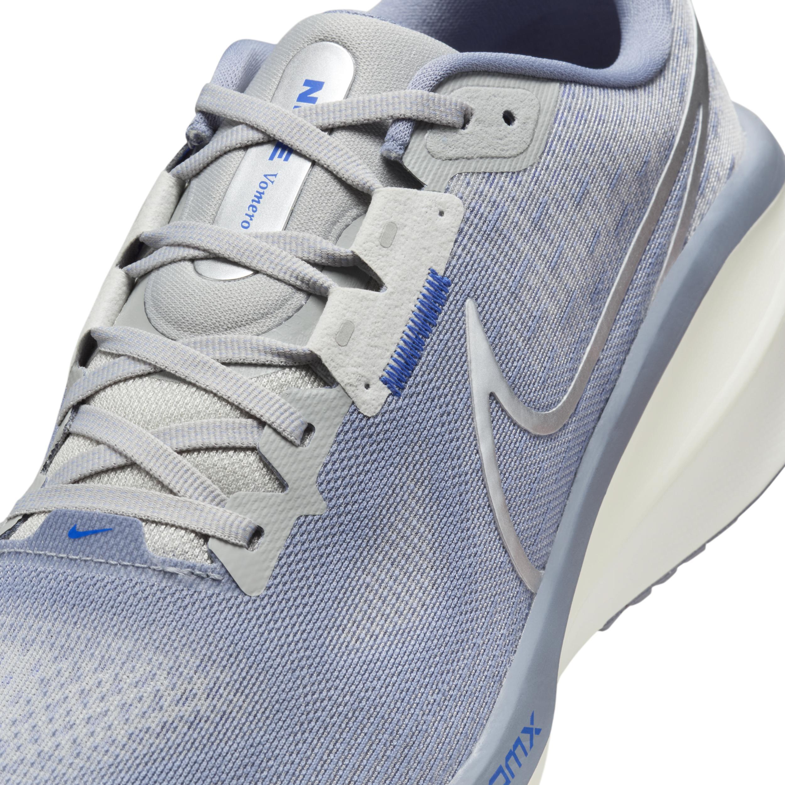 Nike Mens Vomero 17 Road Running Shoes Product Image