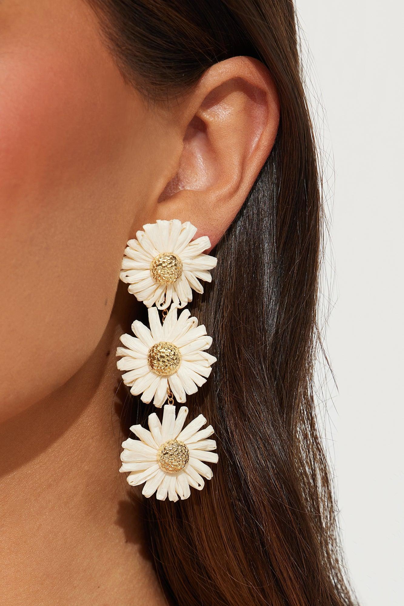 In The Flower Fields Earrings - Ivory Product Image