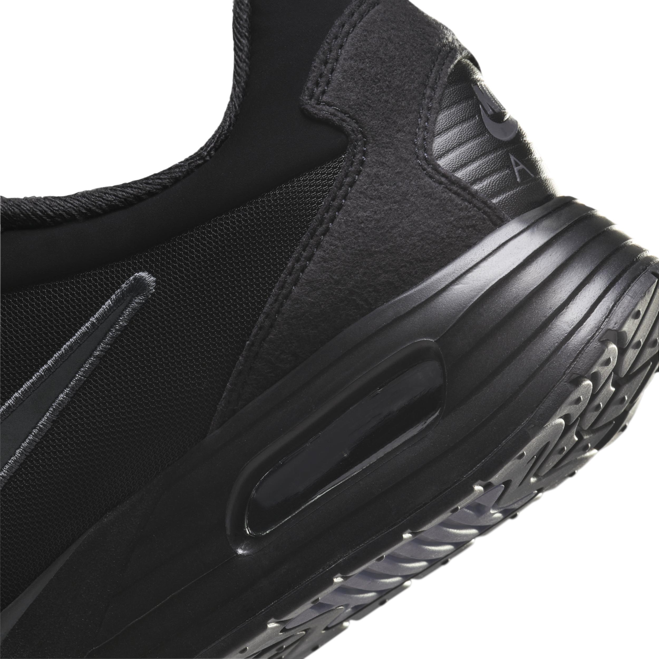 Nike Men's Air Max Solo Shoes Product Image