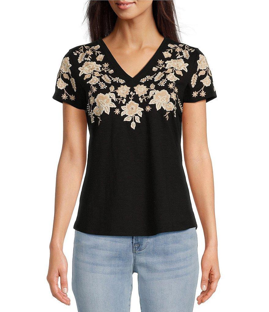 Reba V-Neck Floral Embroidered Short Sleeve Knit Top Product Image