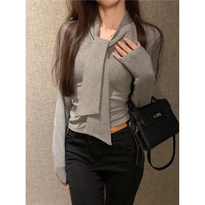 Long Sleeve Tie Neck Plain Ruched Crop T-Shirt Product Image