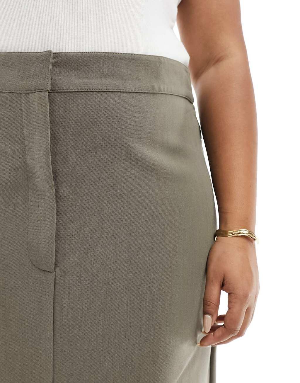 4th & Reckless Plus exclusive tailored column maxi skirt in olive Product Image