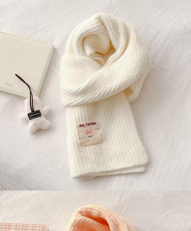 Rabbit Print Applique Ribbed Knit Scarf Product Image