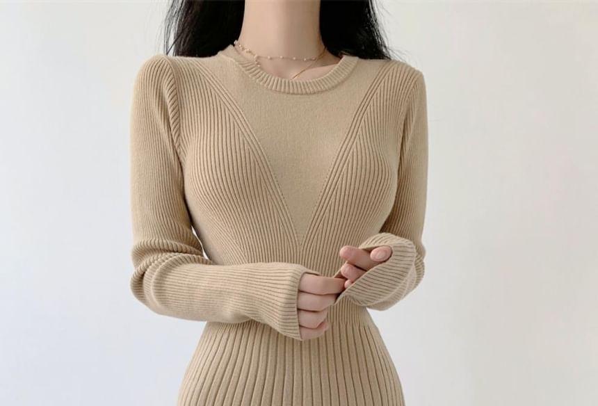 Long-Sleeve Crewneck Knit Midi A-Line Dress Product Image