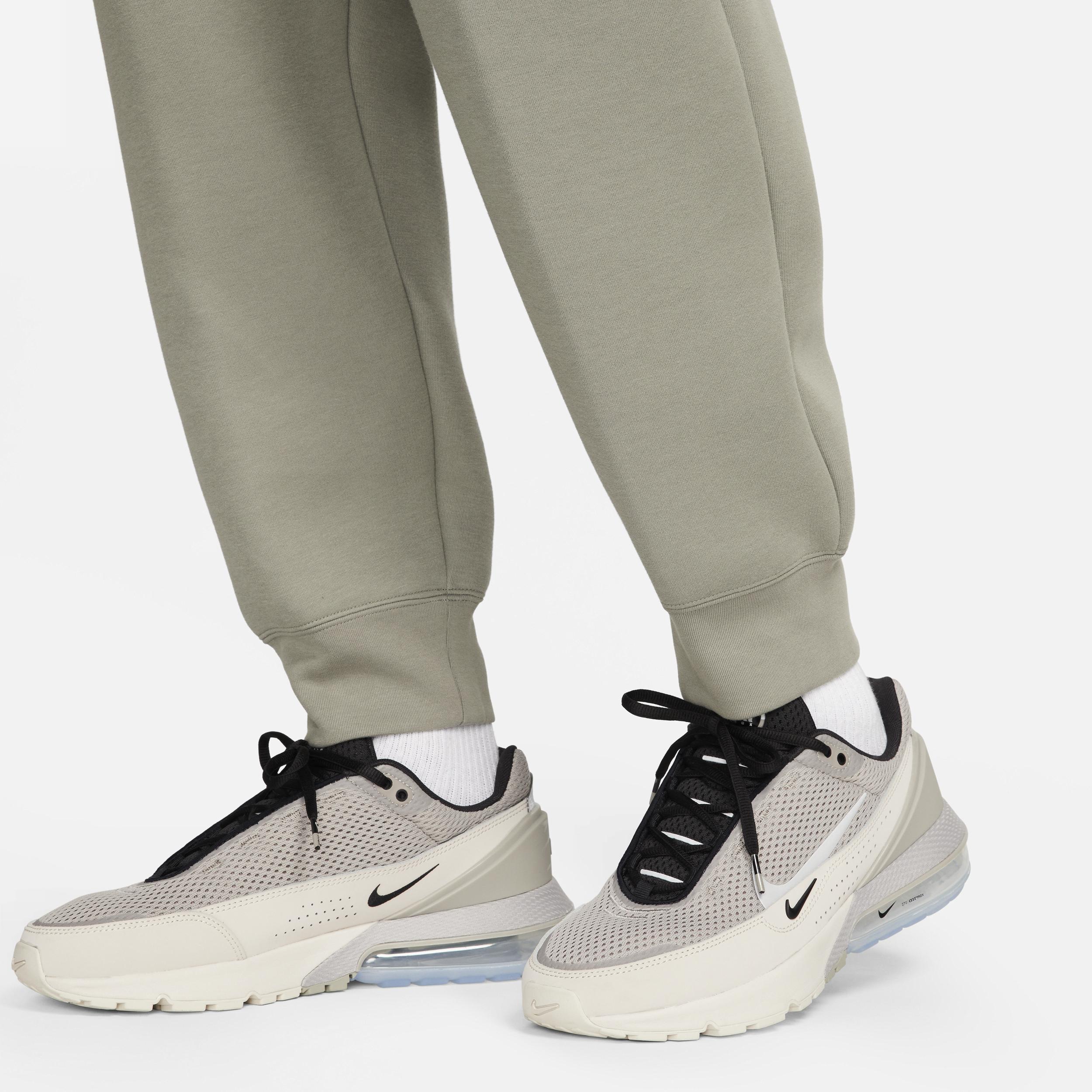 Nike Tech Fleece Reimagined Men's Fleece Pants Product Image