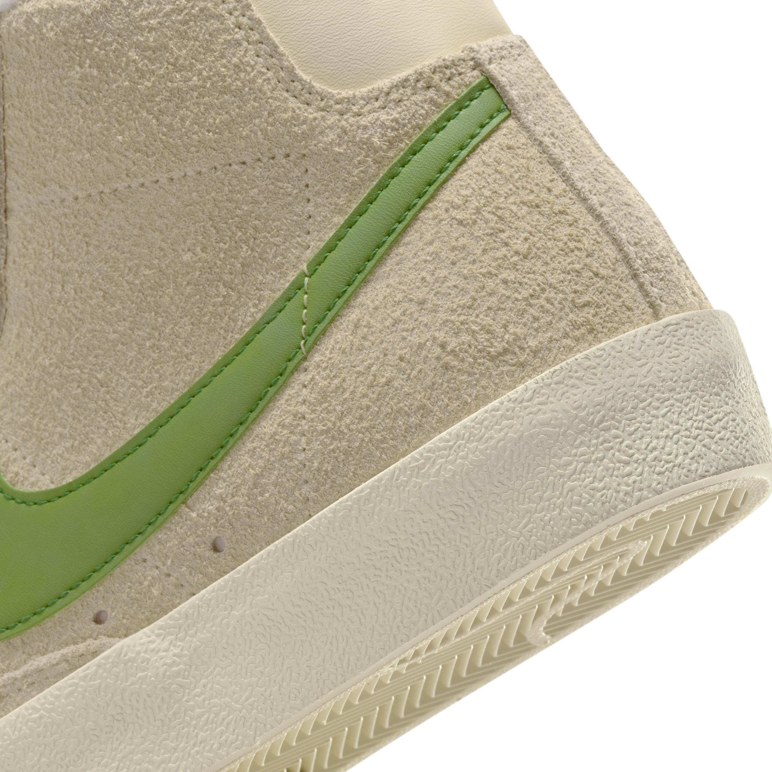 Nike Women's Blazer Mid '77 Vintage Shoes Product Image