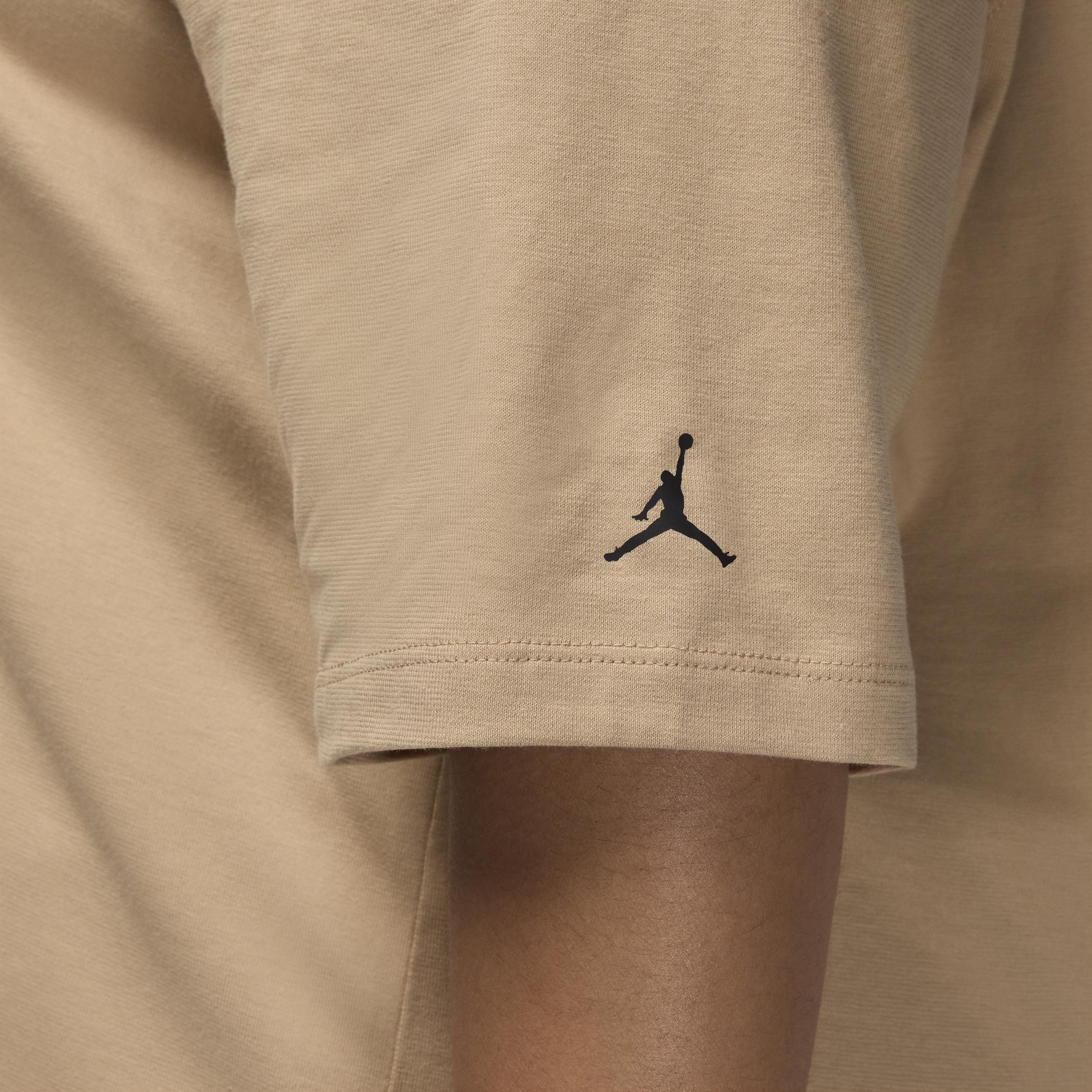 Women's Jordan Flight Heritage Graphic T-Shirt (Plus Size) Product Image