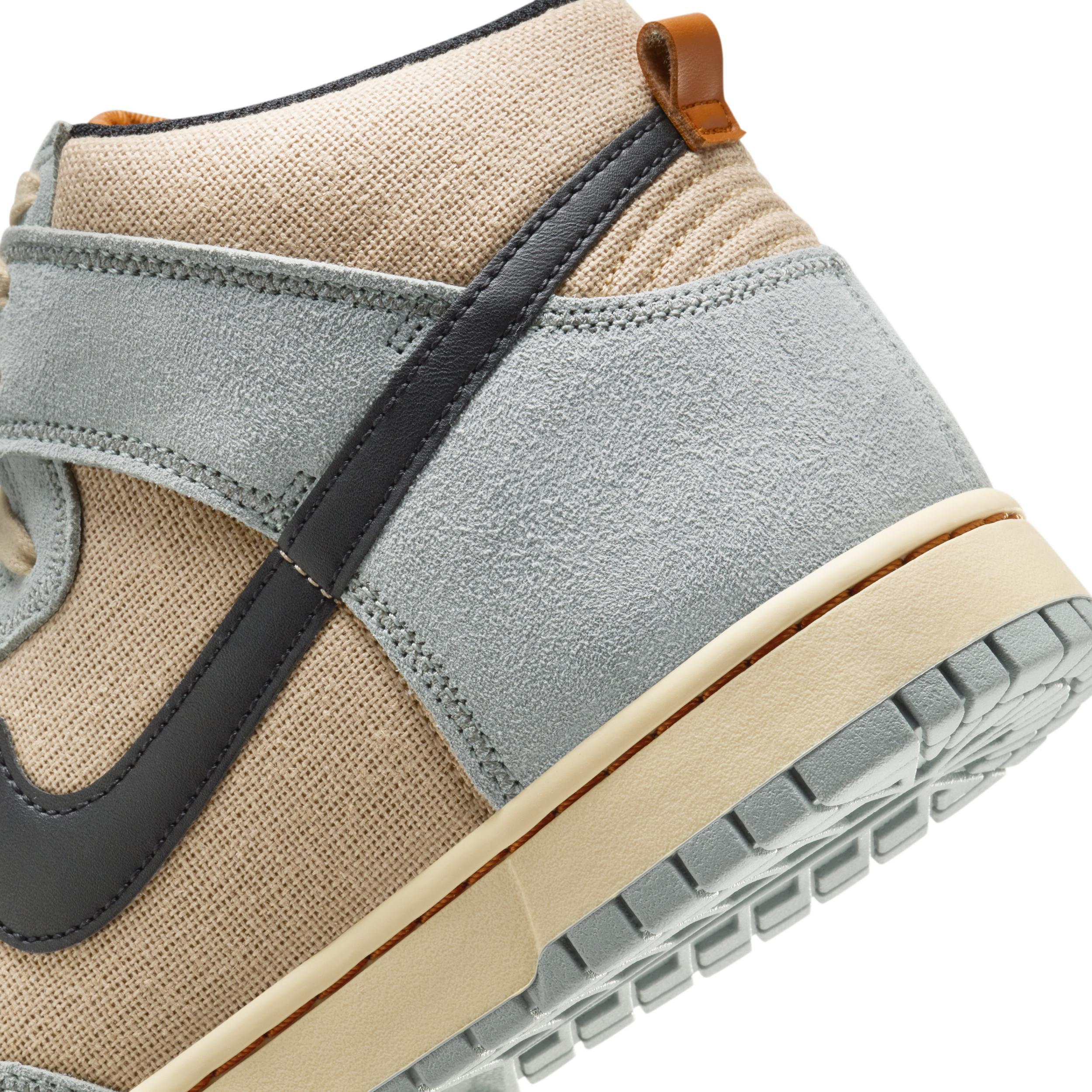 Nike Dunk Hi Retro SE sneakers Product Image