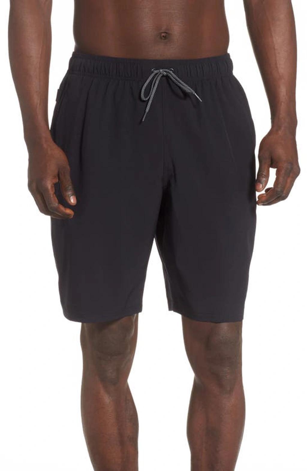 NIKE Men's Contend Water-repellent Colorblocked 9" Swim Trunks In Black Product Image