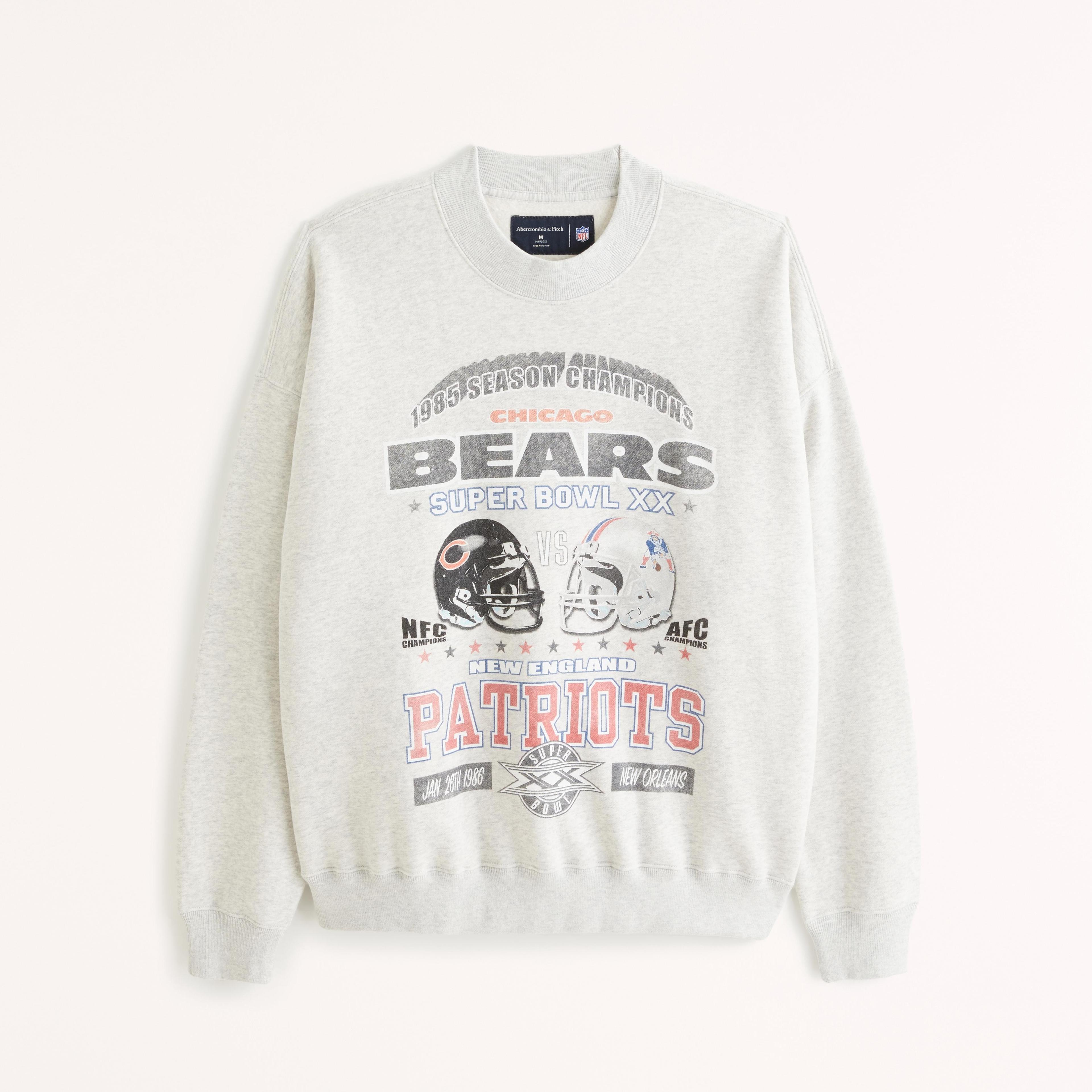 Tennessee Titans Graphic Crew Sweatshirt Product Image