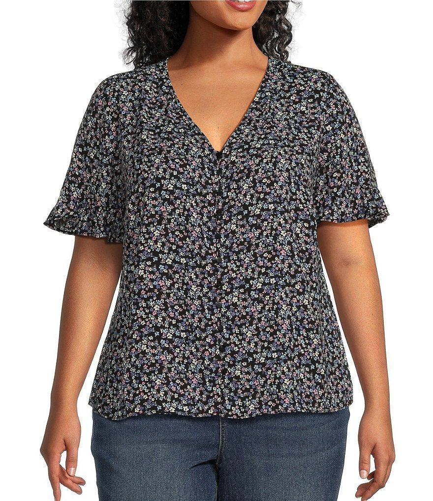 CeCe Plus Size V Neck Short Sleeve Floral Button Front Blouse Product Image