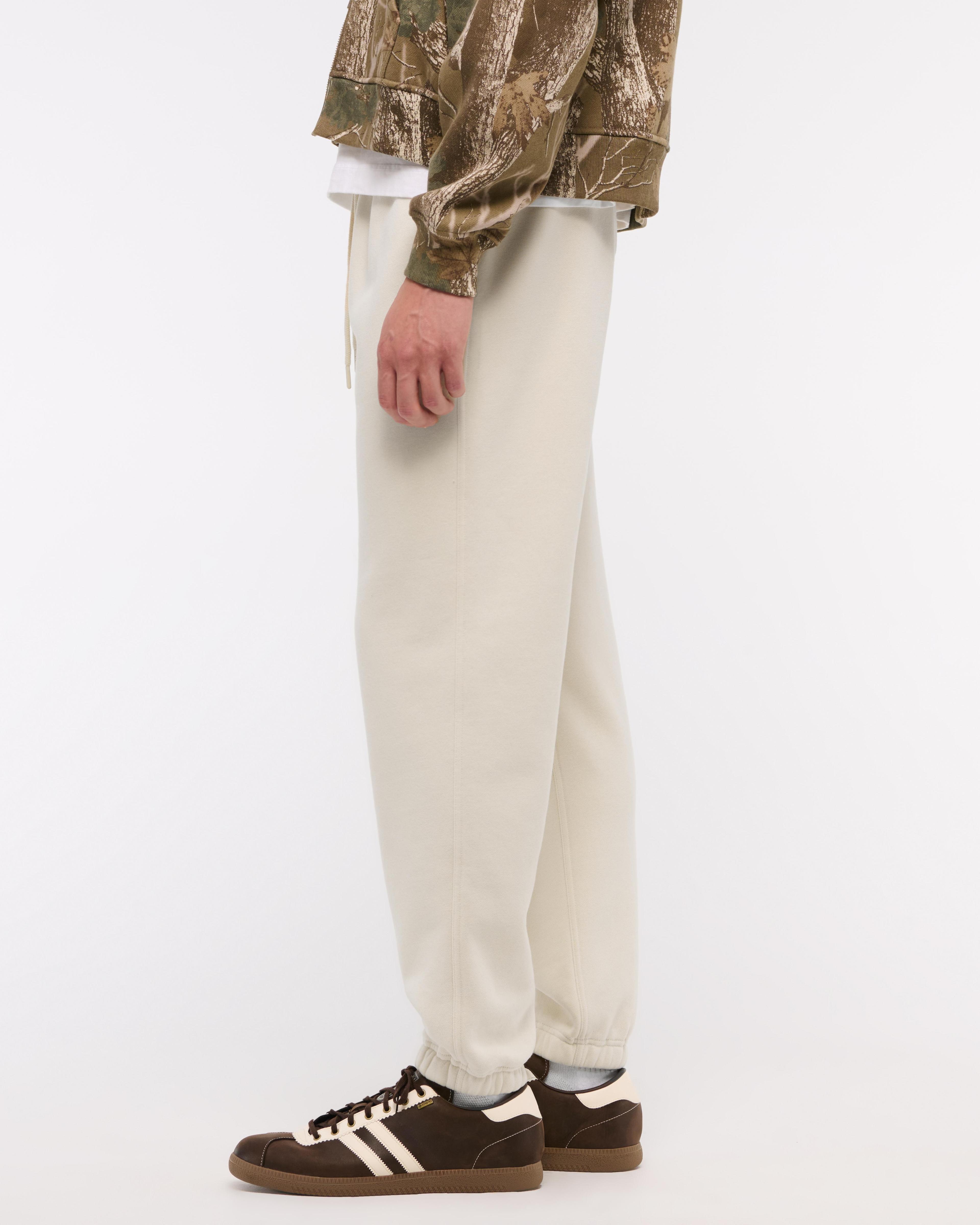 Essential Sweatpant Product Image