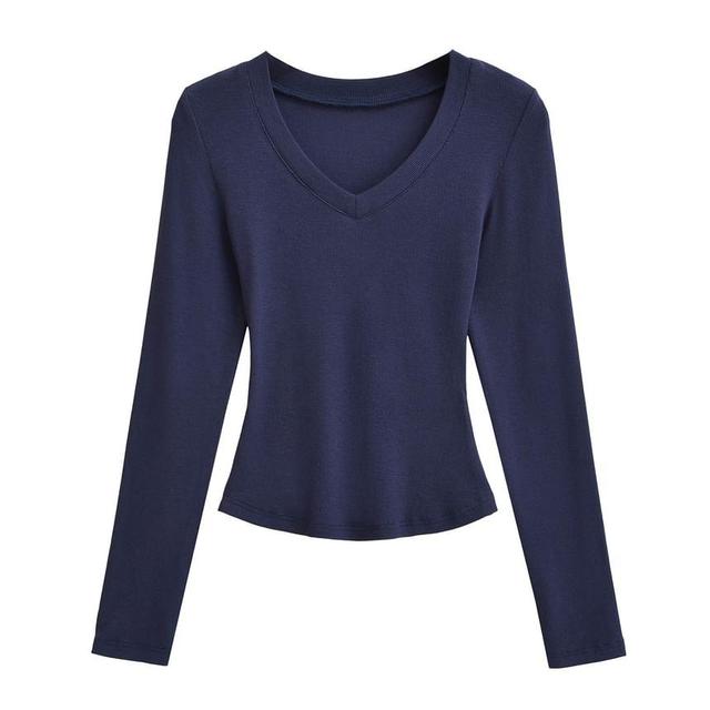 Long-Sleeve V-Neck Plain Crop Top Product Image