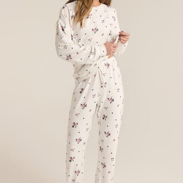 Cozy Rosebud Set Product Image