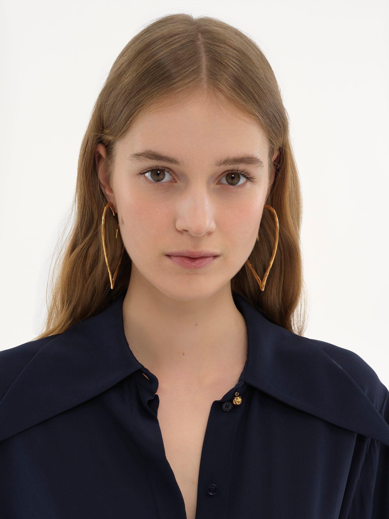 The Chloé Encoeur earrings Product Image