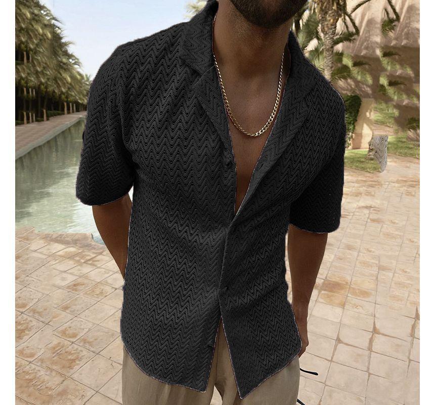 Short-Sleeve Patterned Button-Up Shirt Product Image