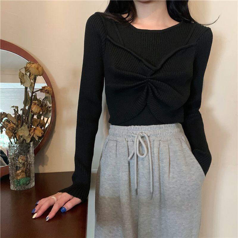 Long-Sleeve Crew Neck Mock Two-Piece Plain Ruched Ribbed Knit Top Product Image