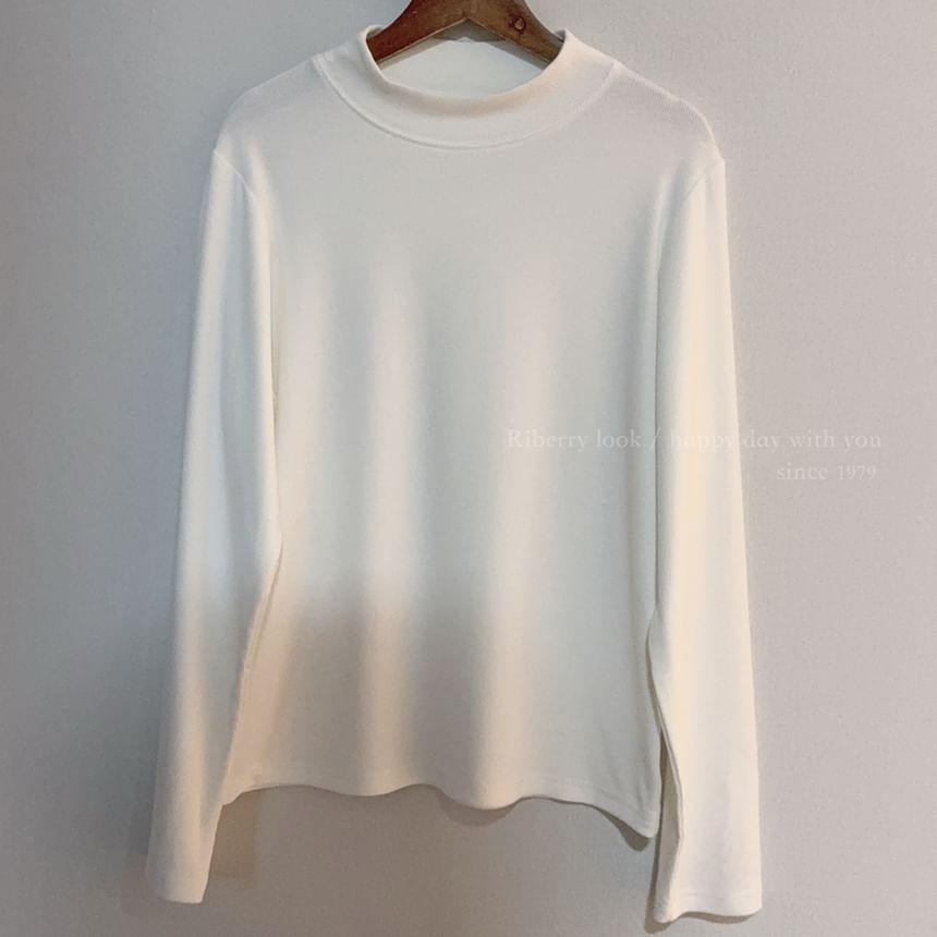 Long Sleeve Mock Neck Plain T-Shirt Product Image