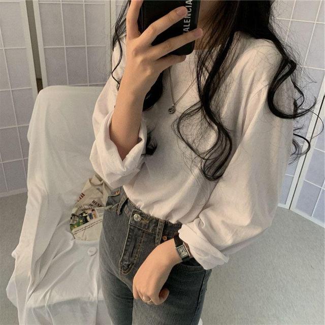 Long-Sleeve Round Neck Plain Tee Product Image