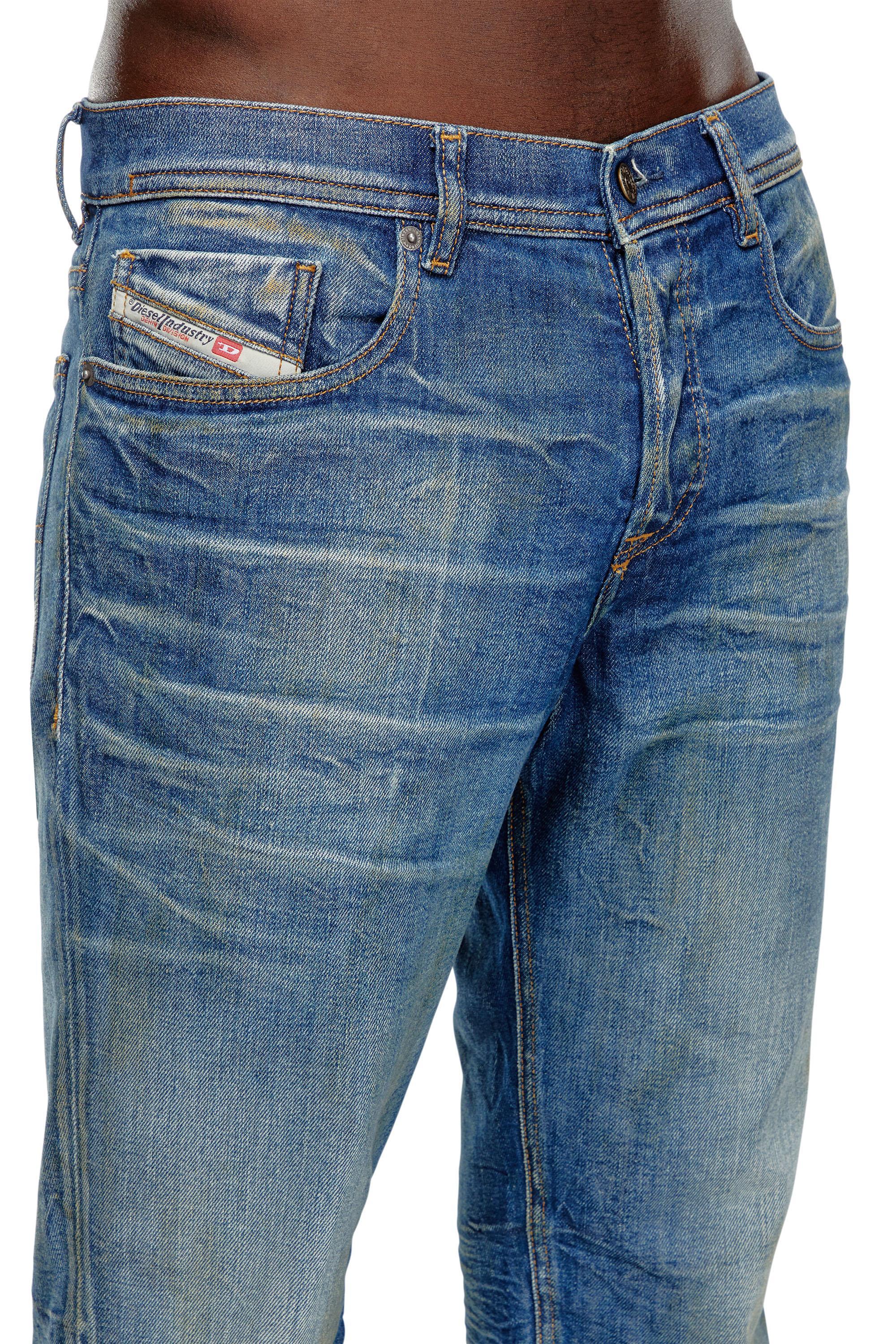 Regular Jeans 2023 D-Finitive 09J66 Product Image