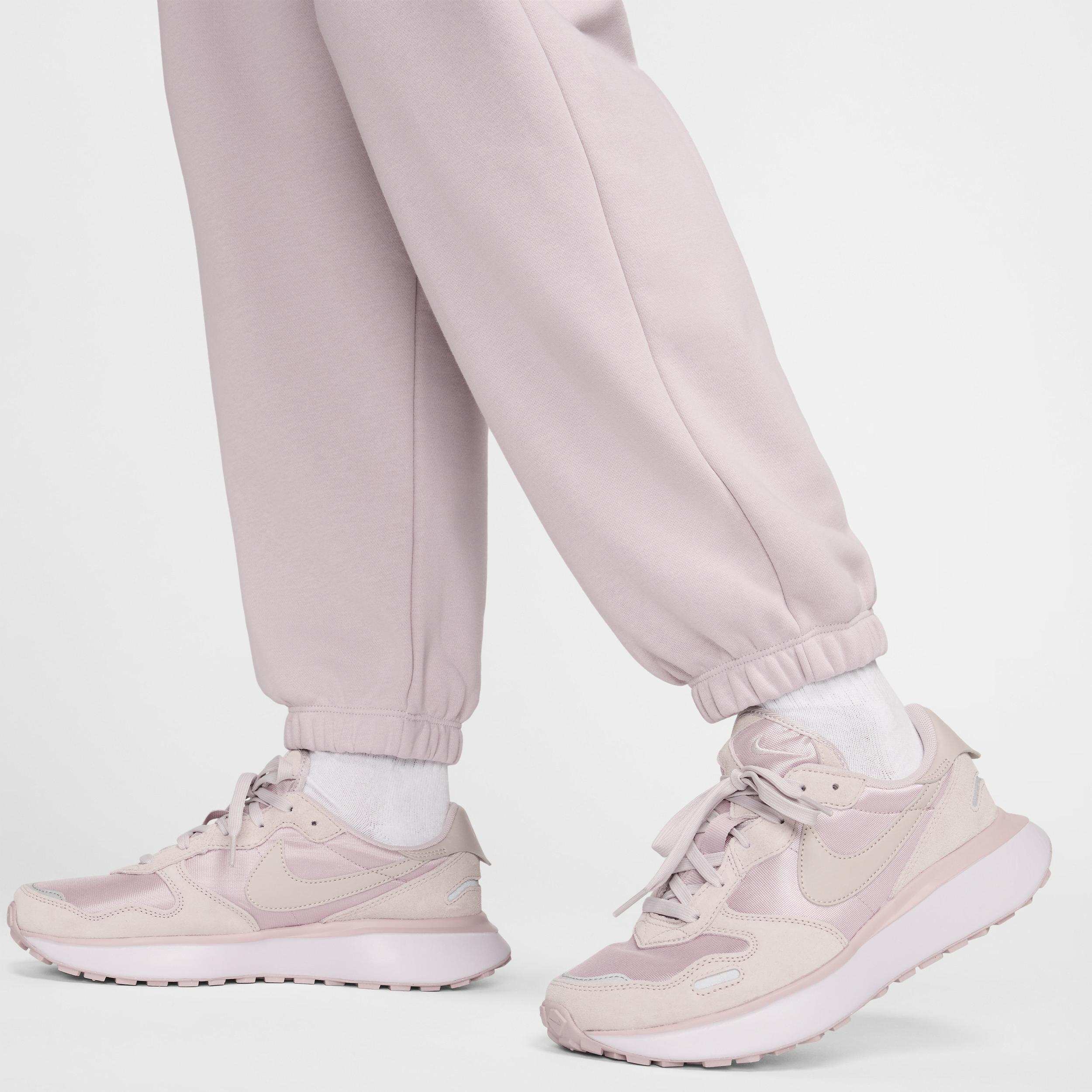 Womens Nike Sportswear Oversized Club Fleece Sweatpants Product Image