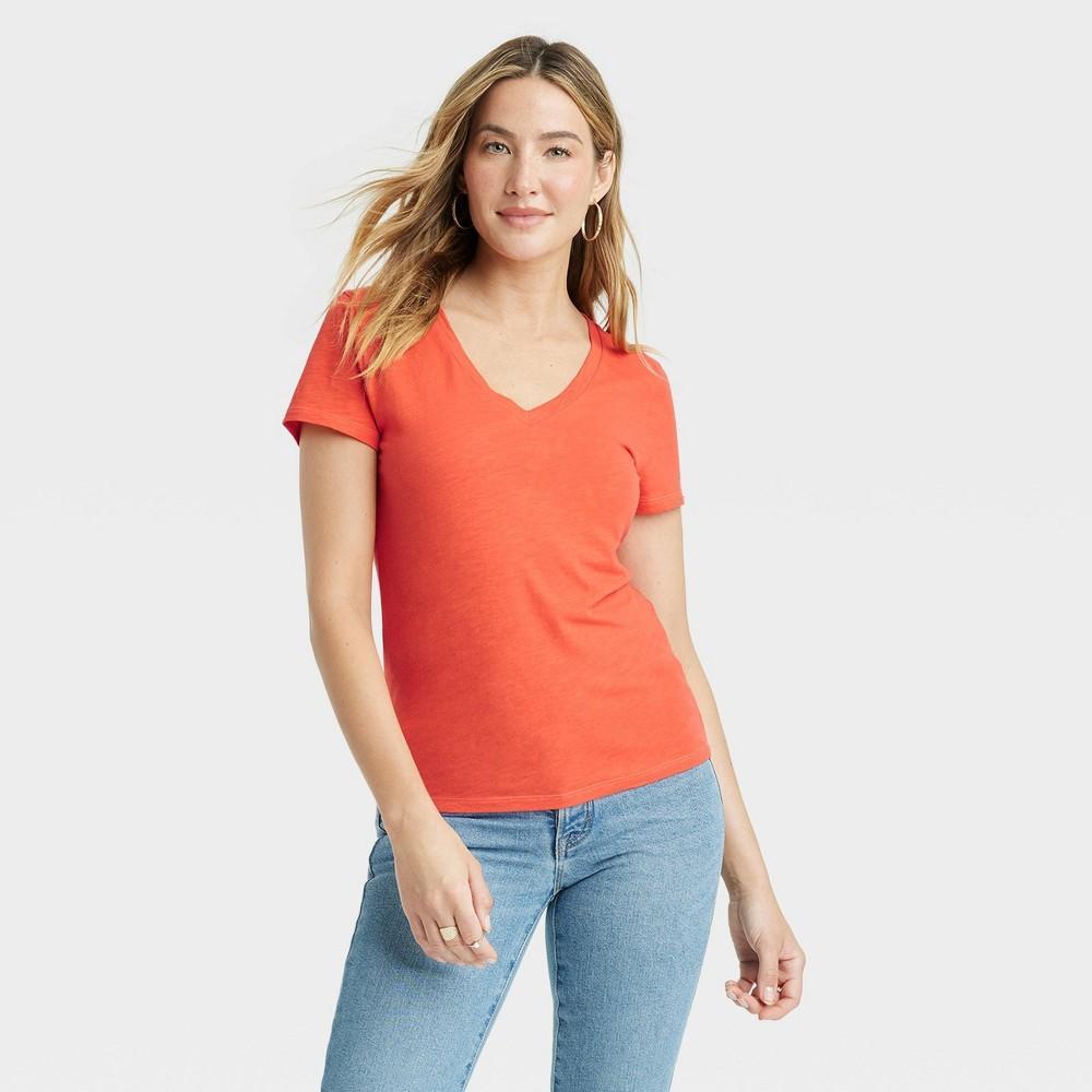 Womens Fitted Short Sleeve V-Neck T-Shirt - Universal Thread Tomato Red M Product Image