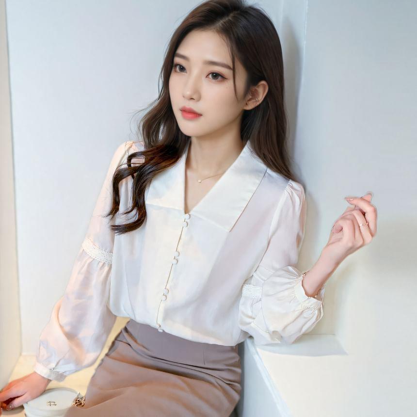 Long-Sleeve Plain Blouse Product Image