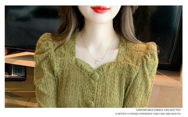 Long-Sleeve V-Neck Button Up Floral Knit Top Product Image