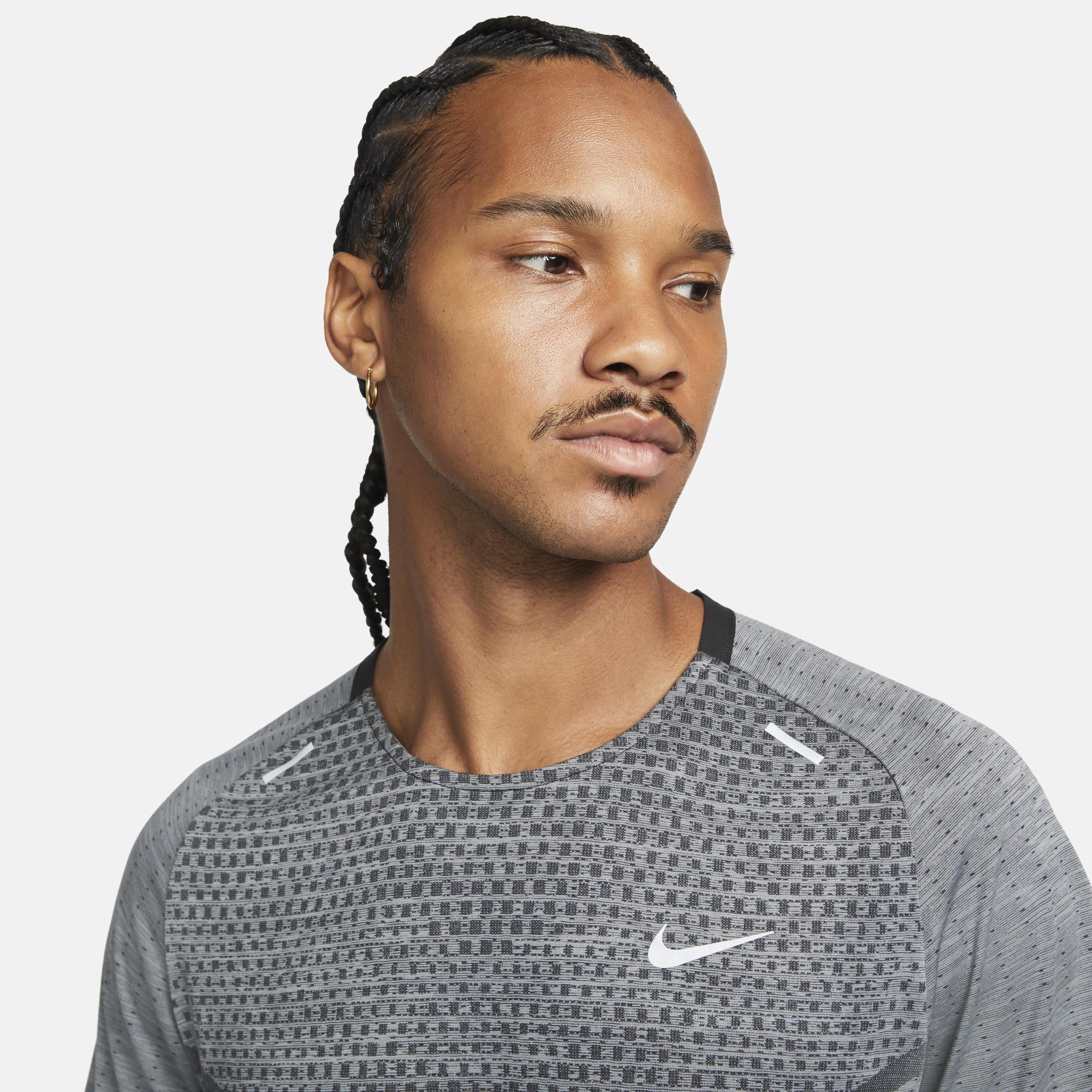 Nike Dri-FIT Advanced TechKnit Ultra Running T-Shirt Product Image