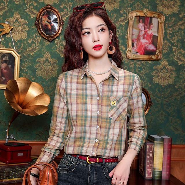 Long-Sleeve Plaid Embroidered Button-Up Shirt Product Image