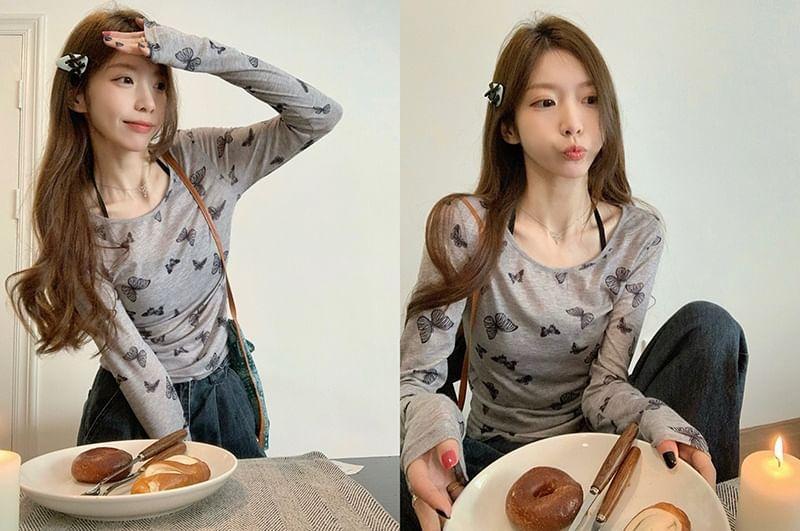 Long Sleeve Scoop Neck Butterfly Print T-Shirt Product Image