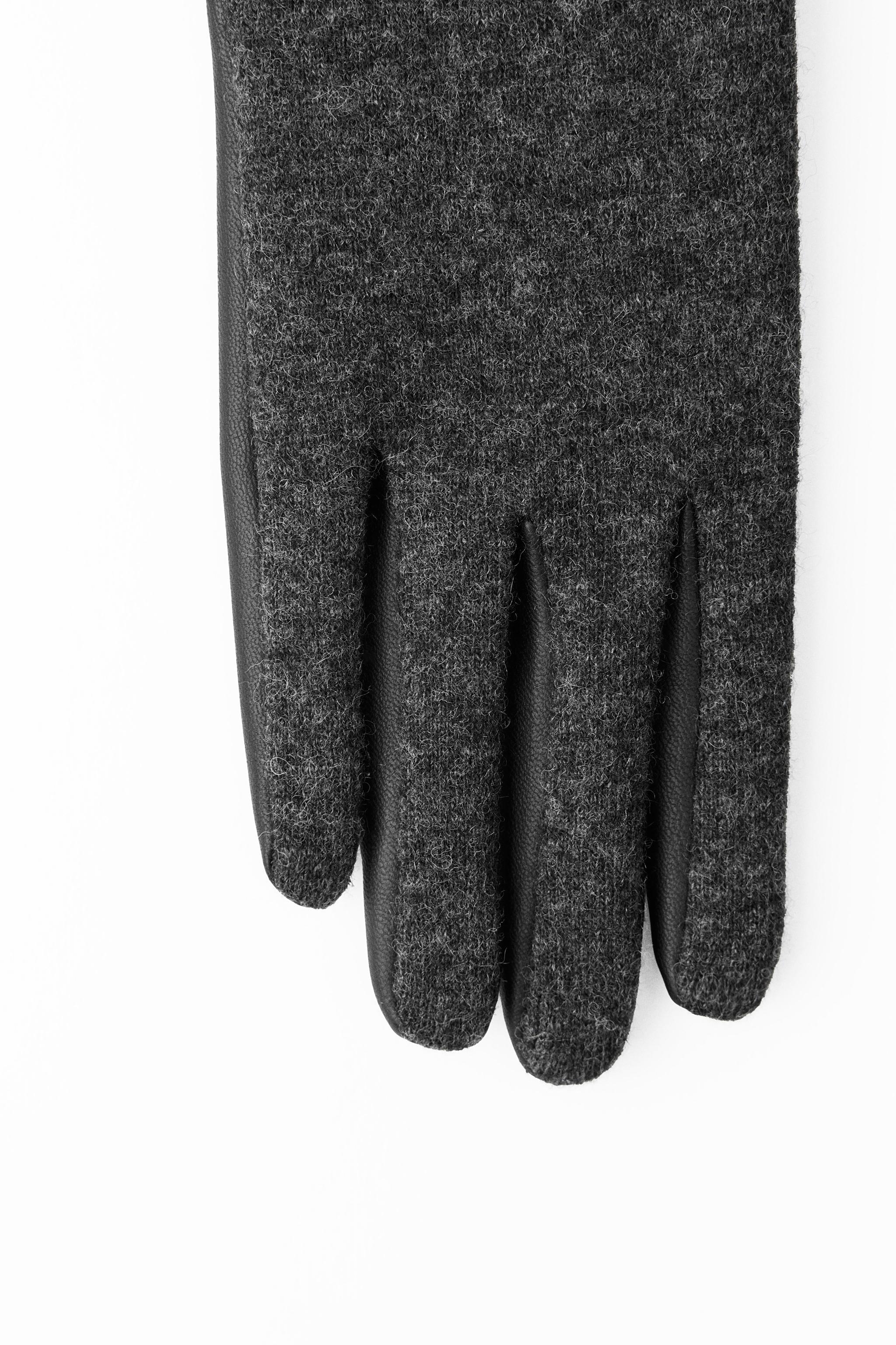 SHORT GLOVES Product Image