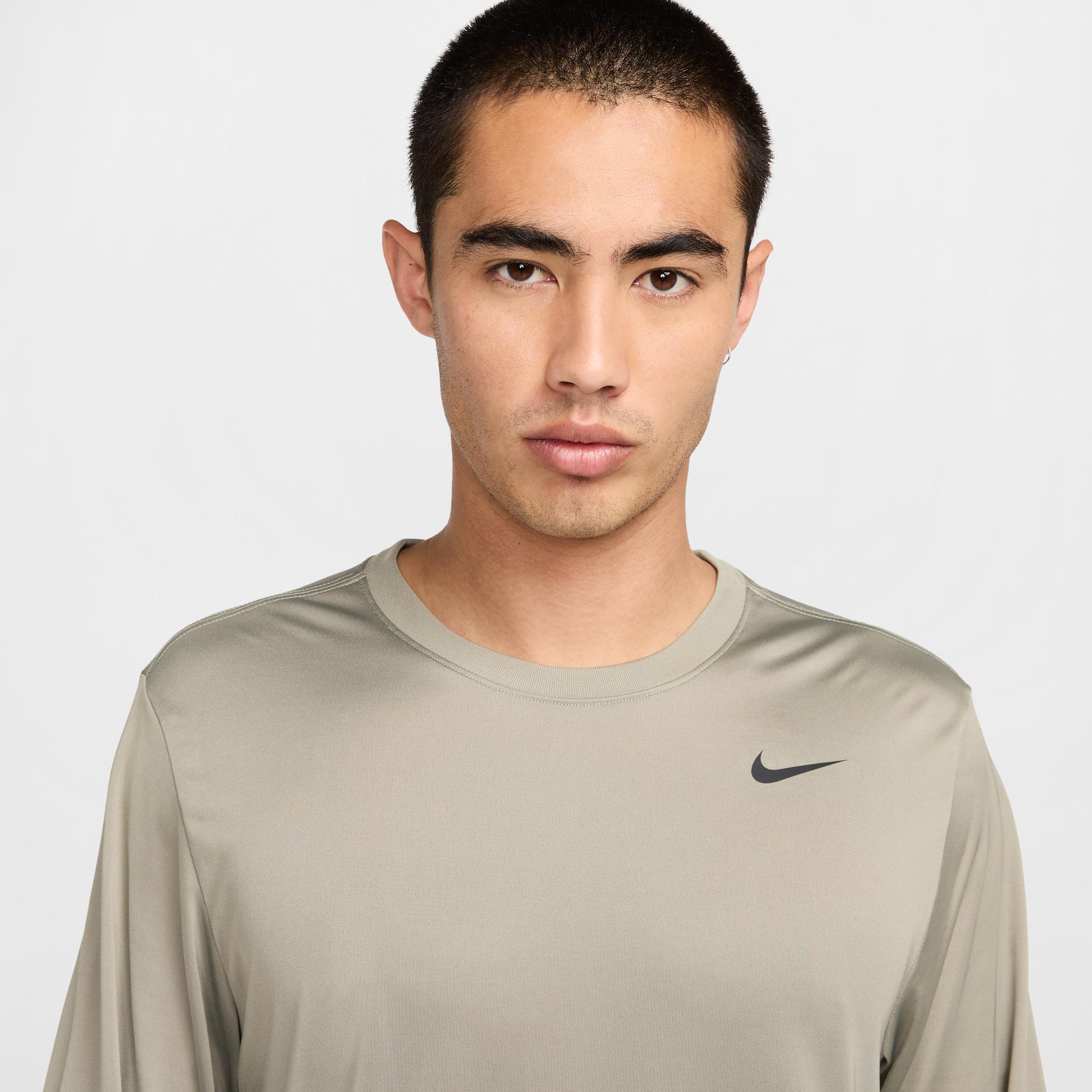 Nike Dri-FIT Legend Men's Long-Sleeve Fitness Top Product Image