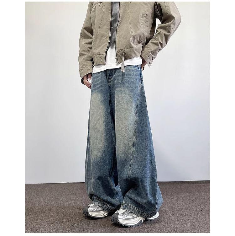 Mid Rise Washed Wide Leg Jeans Product Image