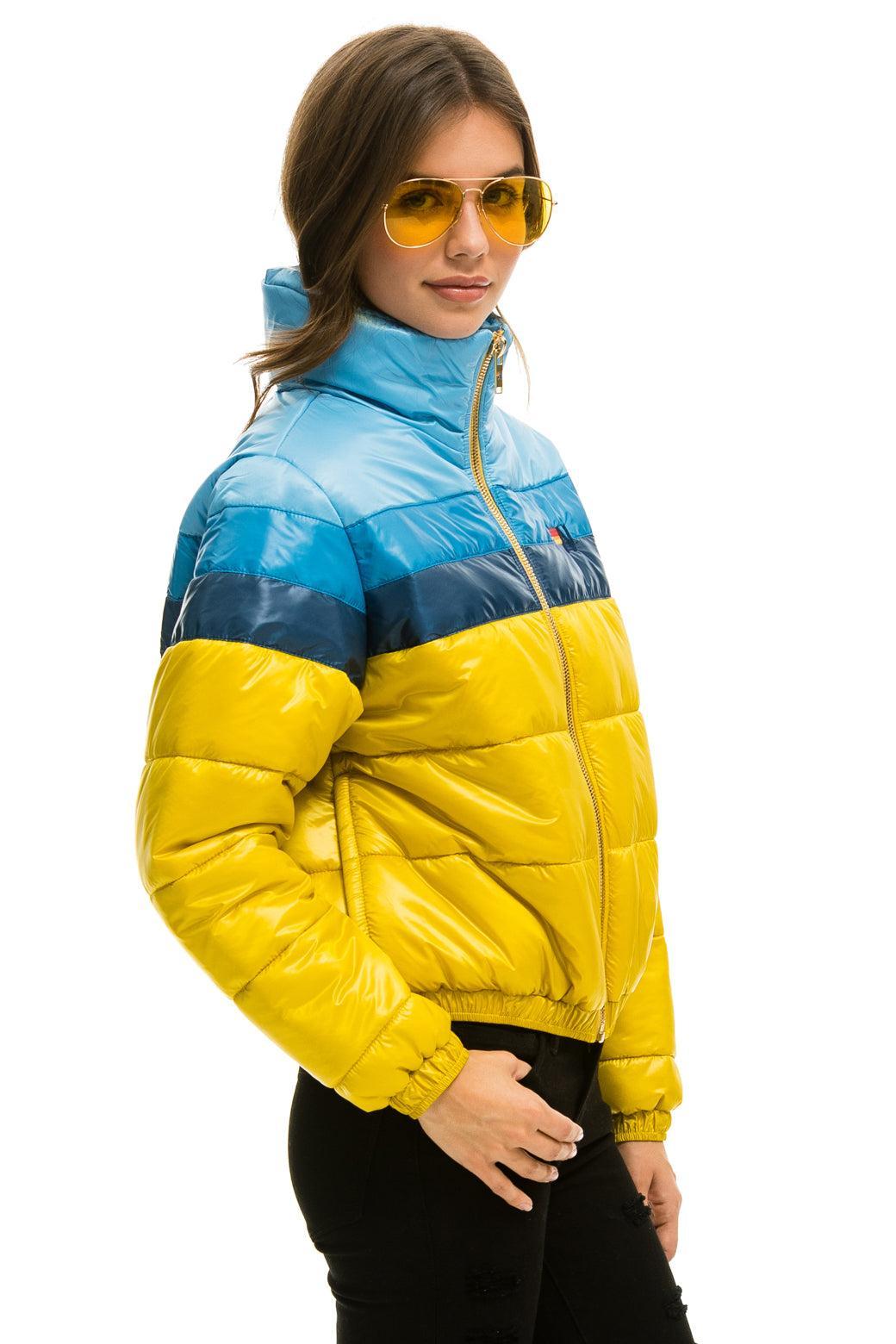 COLOR BLOCK LUXE APRES PUFFER JACKET - HONEY GLOSSY Female Product Image